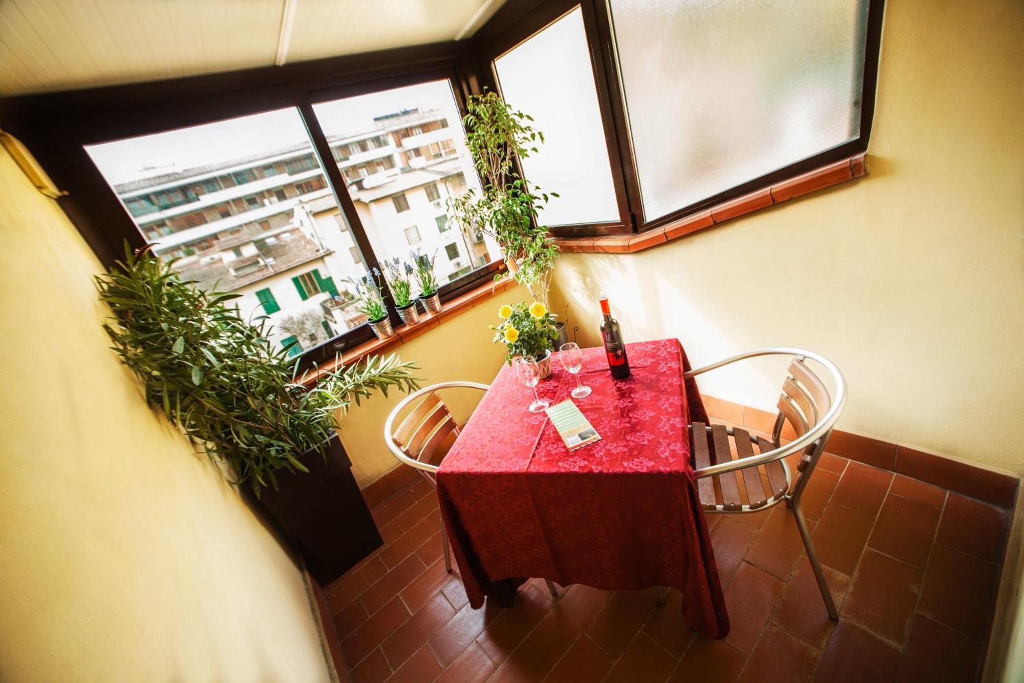 Triple Room Balcony,1215987775:JPEG